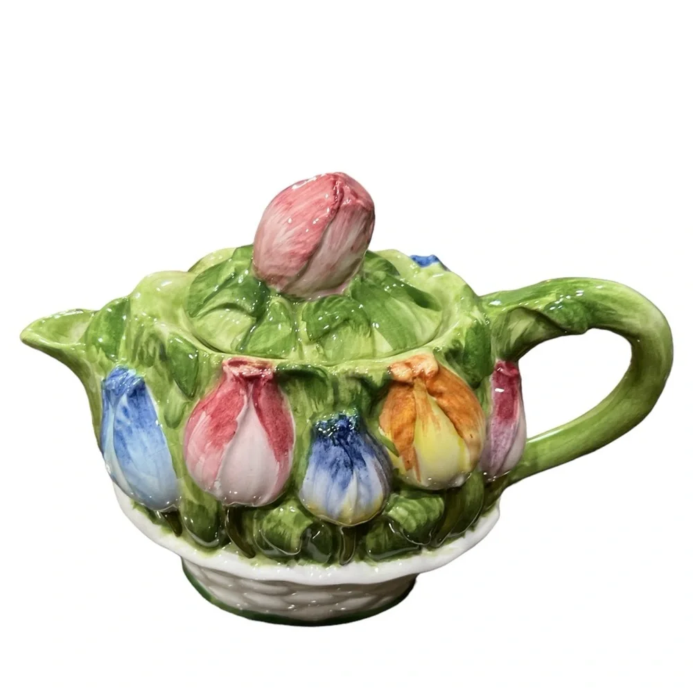Tulips in a basket vintage ceramic teapot - Picture 1 of 7